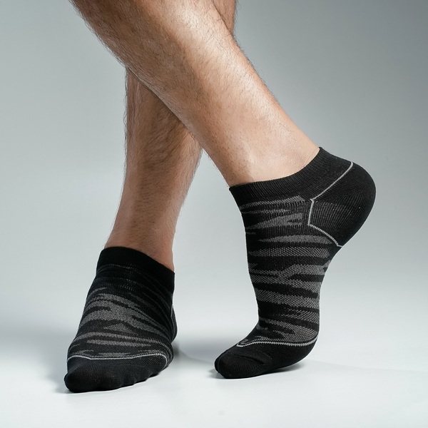 Black Color Sports Ankle Socks [kmalion-men-A-02bl]