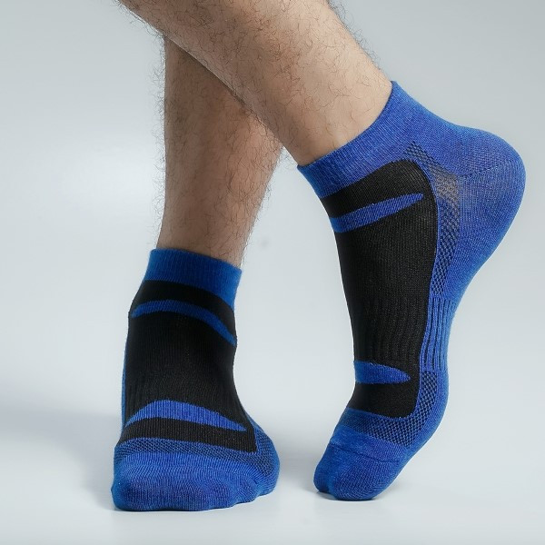 Black & Blue Color Sports Ankle Socks [mb159-men-a-02bl2]