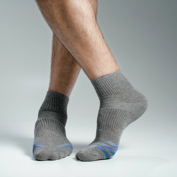 Gray Color Sports Ankle Socks [kmalion-men-A-01grey]
