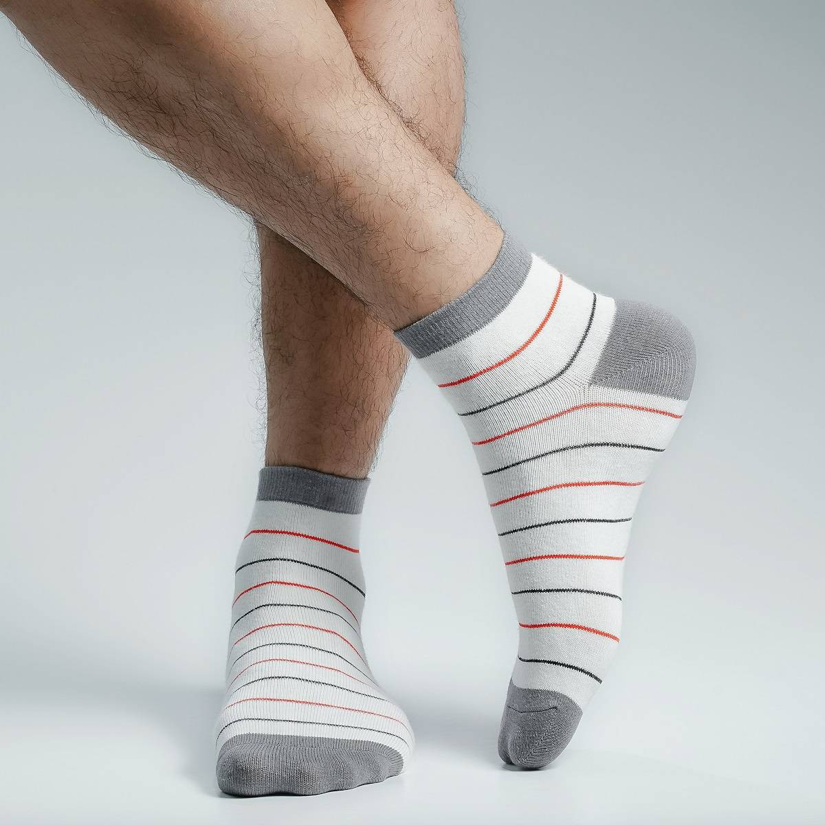 White Color Casual Ankle Socks [mb119-men-A-03wh]