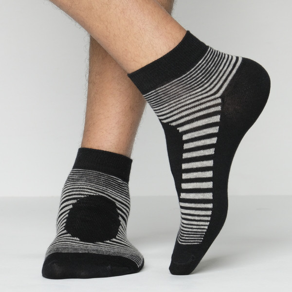 Black Color Casual Spun Polyester Socks  [sinf-men-A-04bl]